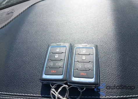 2022 Jeep Grand Cherokee Limited 4X4 из США, поврежденный, VIN 1C4RJHBG9N8573176